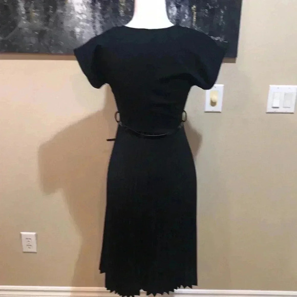 Elizabeth & Nicole Black Cap Sleeves Pleated Skirt Pullover Dress Belt-PS - Picture 2 of 10